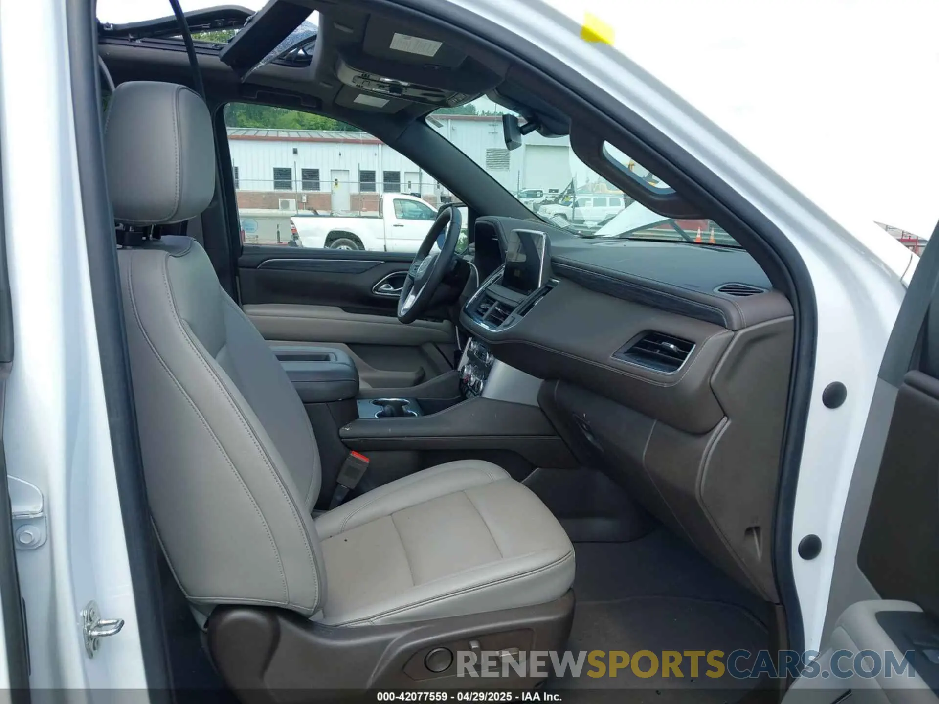 5 Фотография поврежденного автомобиля 1GKS2BKD3NR165465 GMC YUKON 2022