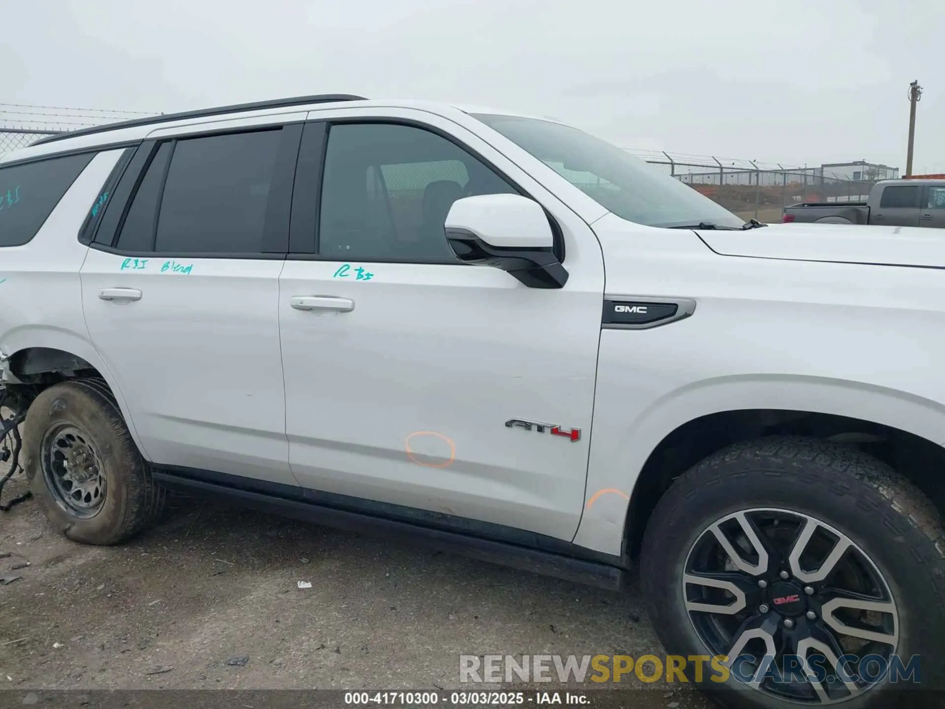 13 Photograph of a damaged car 1GKS2CKL8NR116596 GMC YUKON 2022