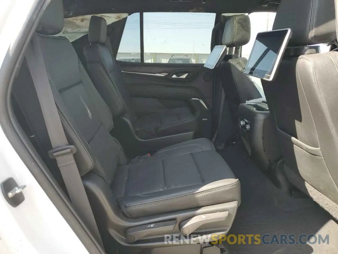 11 Фотография поврежденного автомобиля 1GKS2DKL1NR303491 GMC YUKON 2022
