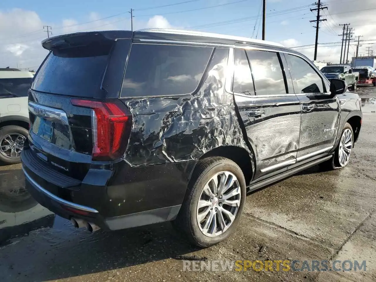 3 Фотография поврежденного автомобиля 1GKS2DKL8NR276158 GMC YUKON 2022