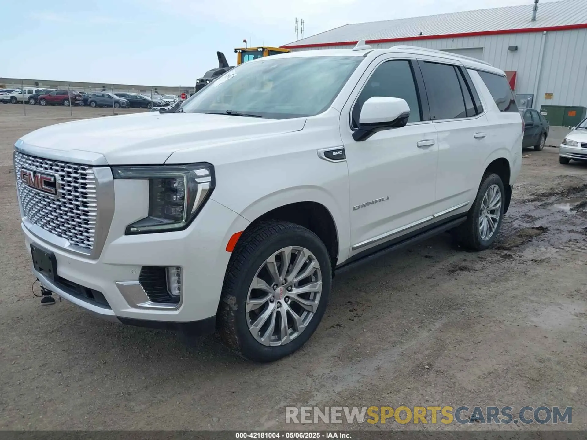 2 Photograph of a damaged car 1GKS2DKLXNR215720 GMC YUKON 2022