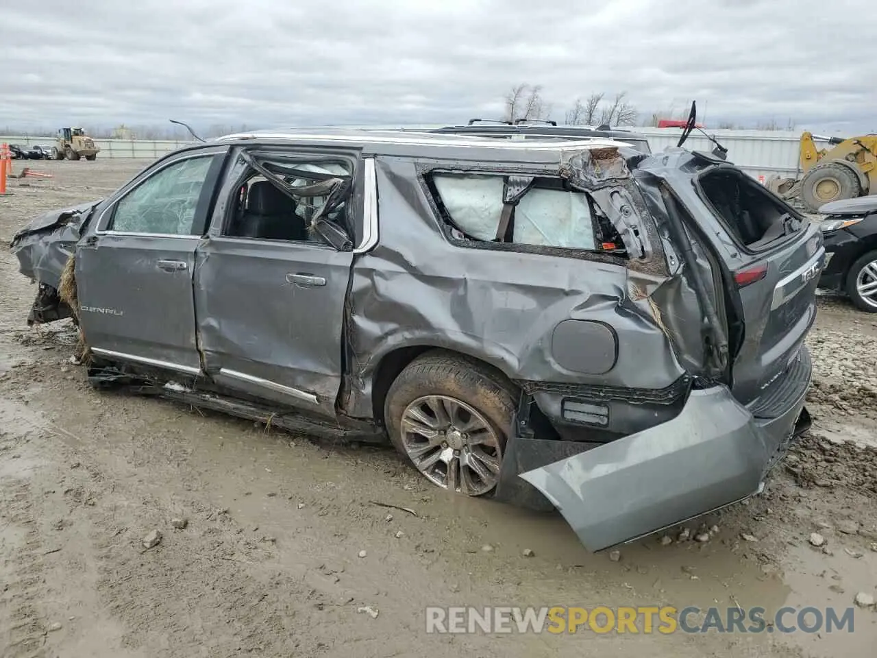 2 Photograph of a damaged car 1GKS2JKT0NR137141 GMC YUKON 2022