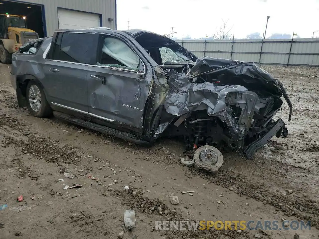 4 Photograph of a damaged car 1GKS2JKT0NR137141 GMC YUKON 2022