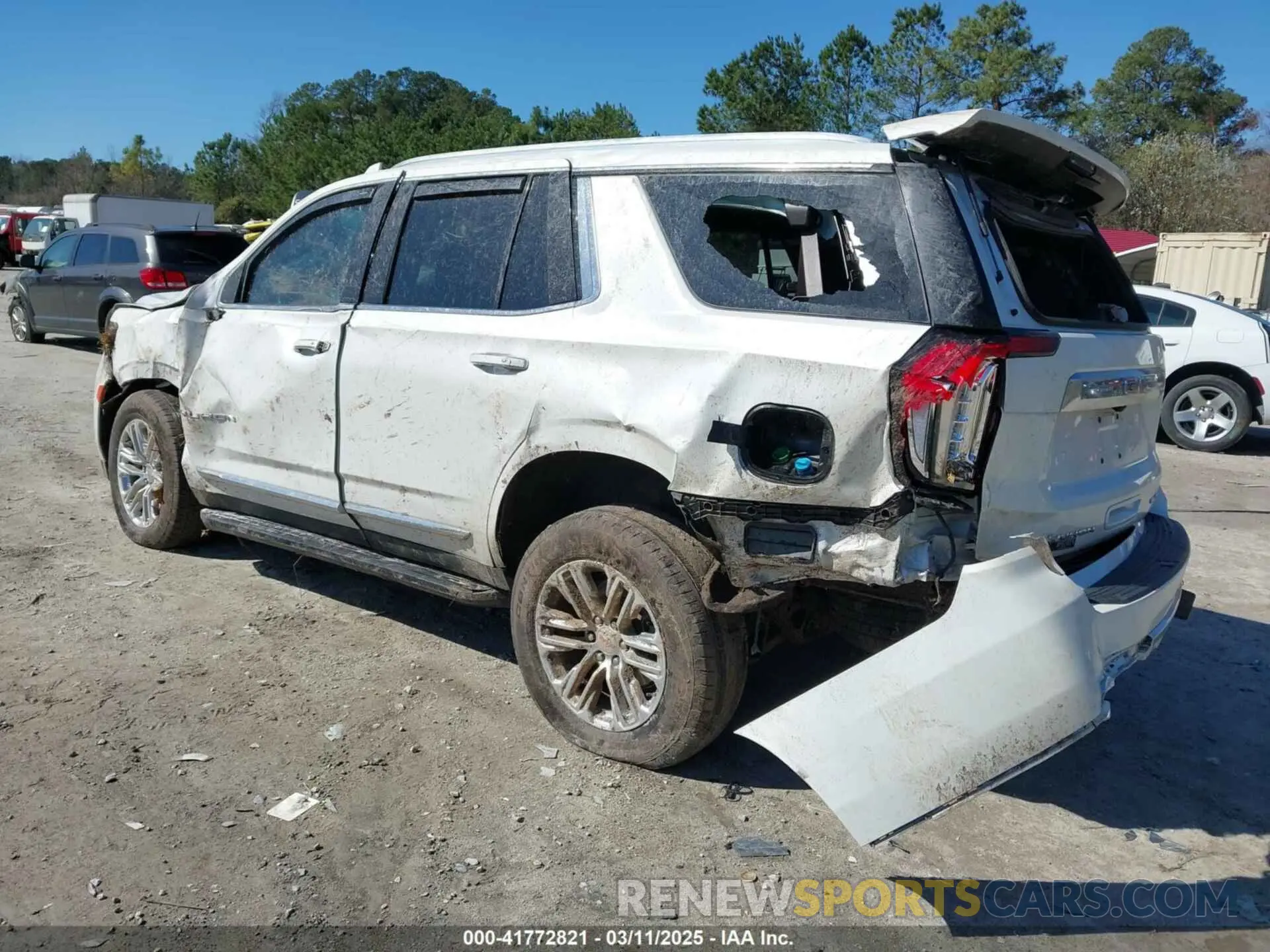 3 Фотография поврежденного автомобиля 1GKS1BKT2PR512815 GMC YUKON 2023