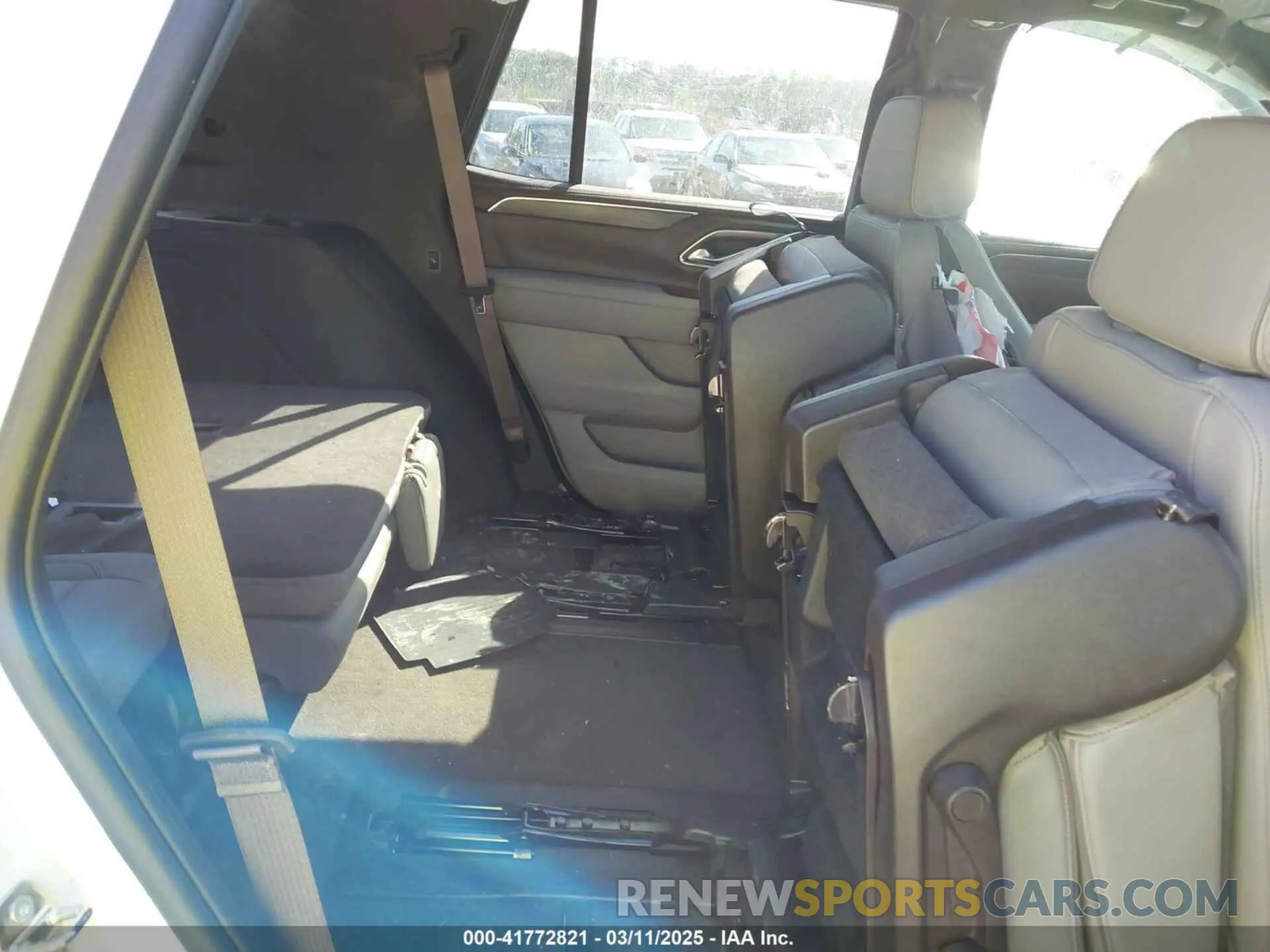 8 Фотография поврежденного автомобиля 1GKS1BKT2PR512815 GMC YUKON 2023
