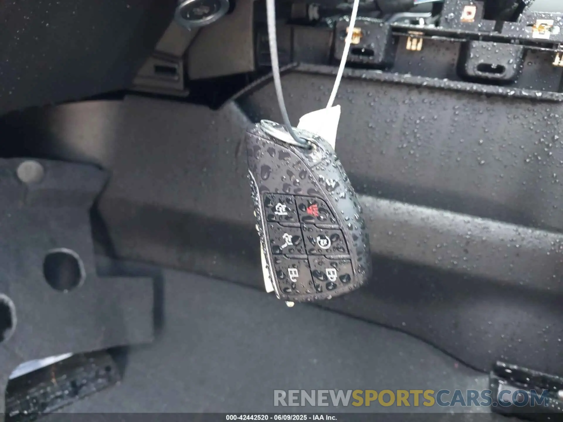 11 Photograph of a damaged car 1GKS1DKL8PR467469 GMC YUKON 2023