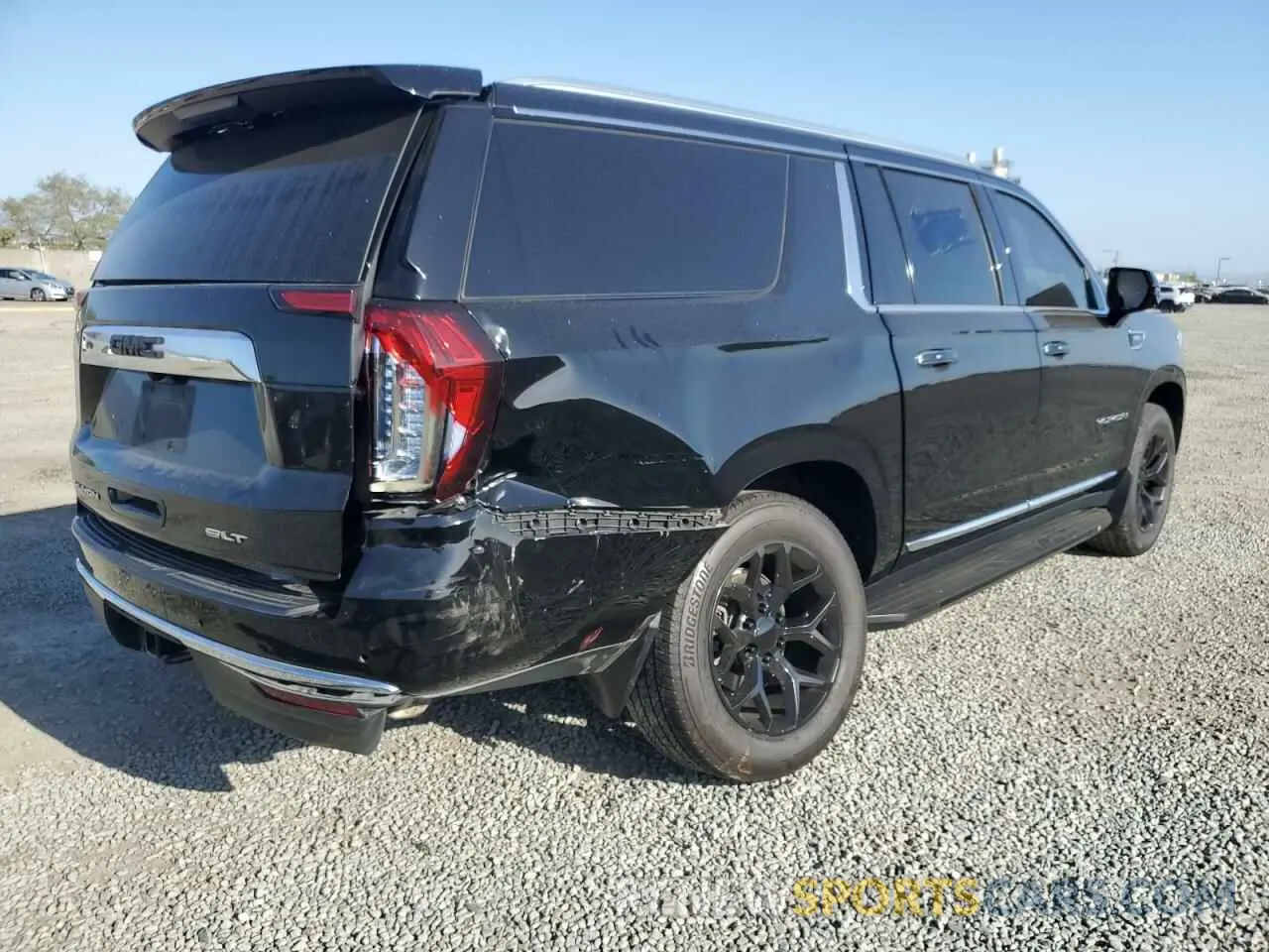 3 Фотография поврежденного автомобиля 1GKS1GKD8PR321079 GMC YUKON 2023