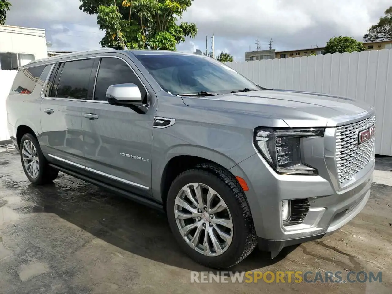 4 Фотография поврежденного автомобиля 1GKS1JKL4PR349627 GMC YUKON 2023