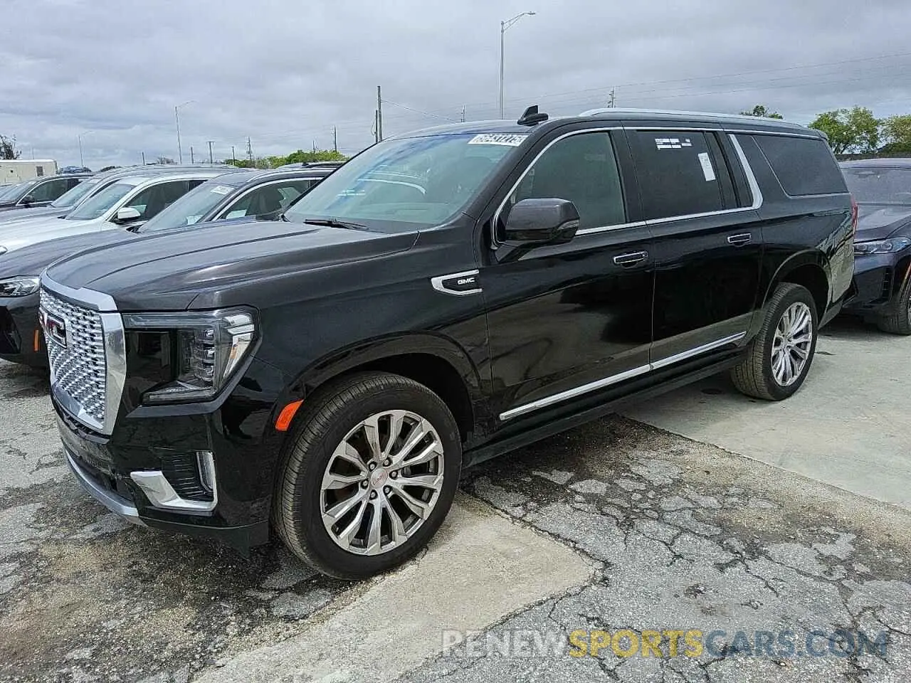 1 Фотография поврежденного автомобиля 1GKS1JKL8PR219043 GMC YUKON 2023