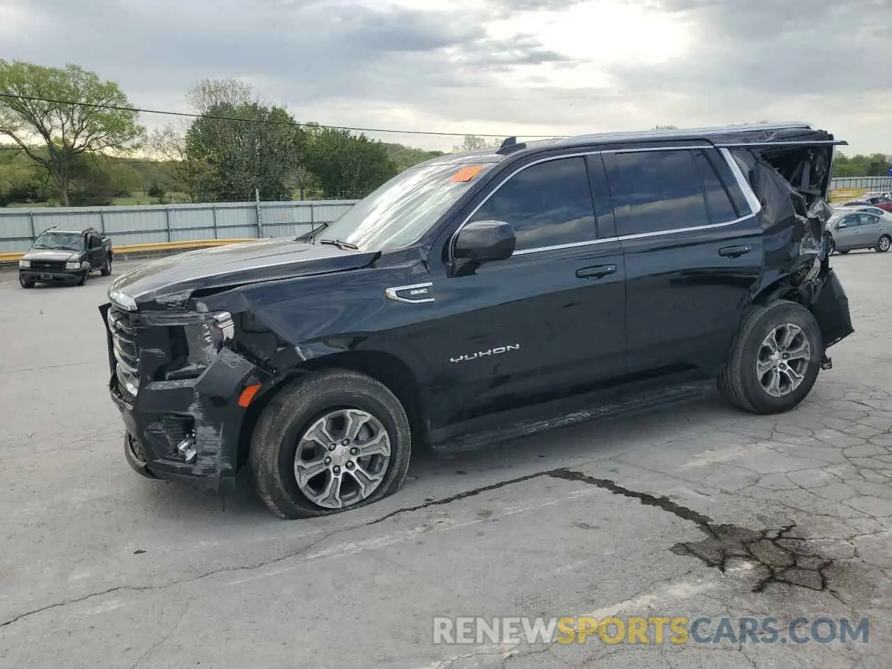1 Photograph of a damaged car 1GKS2AKD4PR182322 GMC YUKON 2023