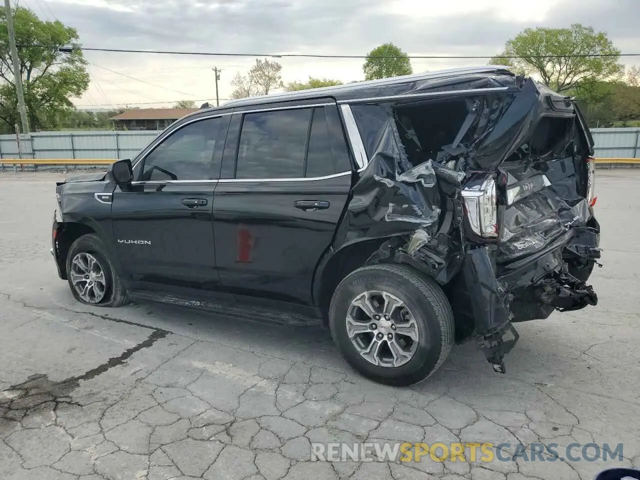 2 Photograph of a damaged car 1GKS2AKD4PR182322 GMC YUKON 2023