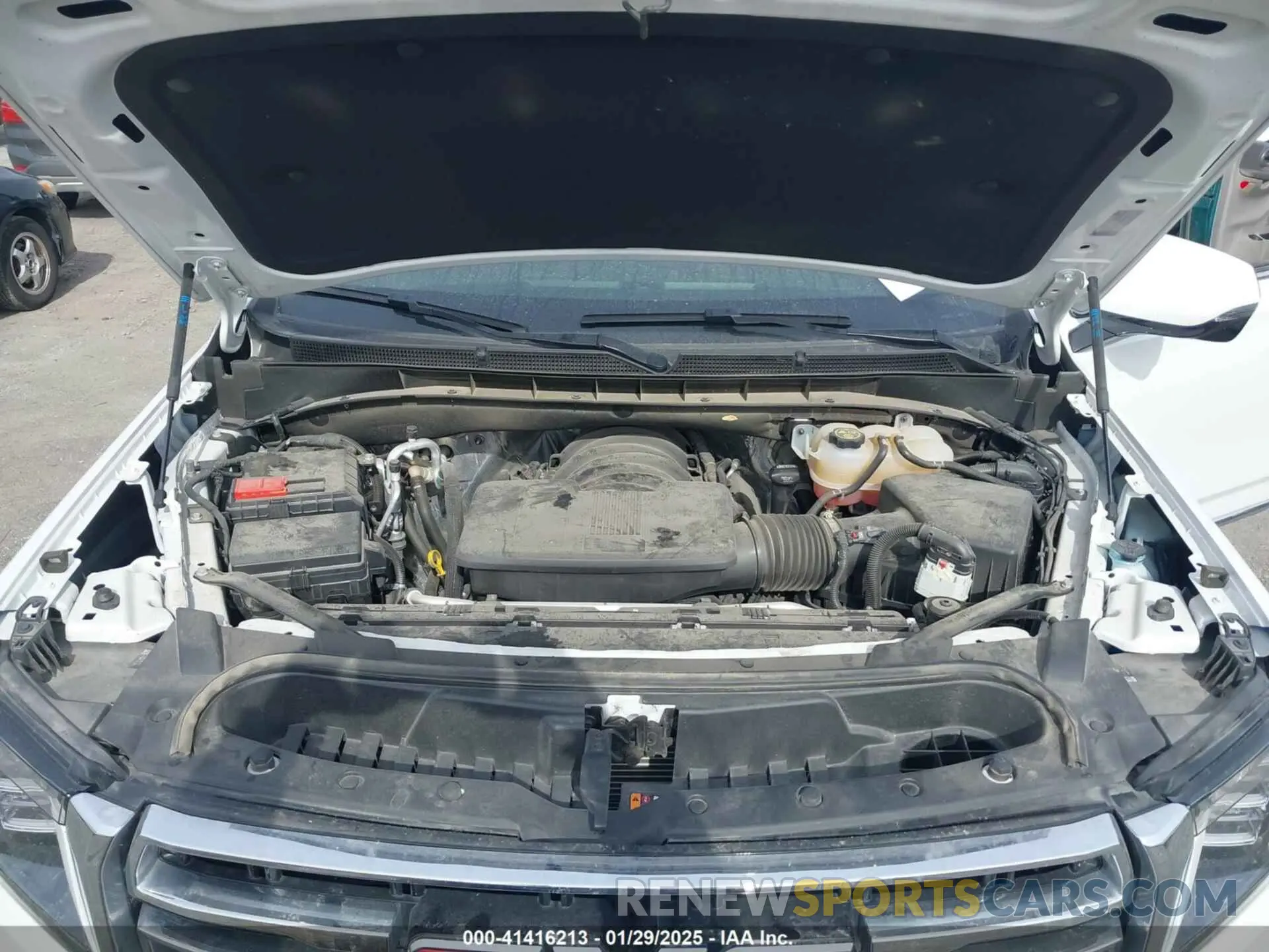 10 Photograph of a damaged car 1GKS2BKD9PR366662 GMC YUKON 2023