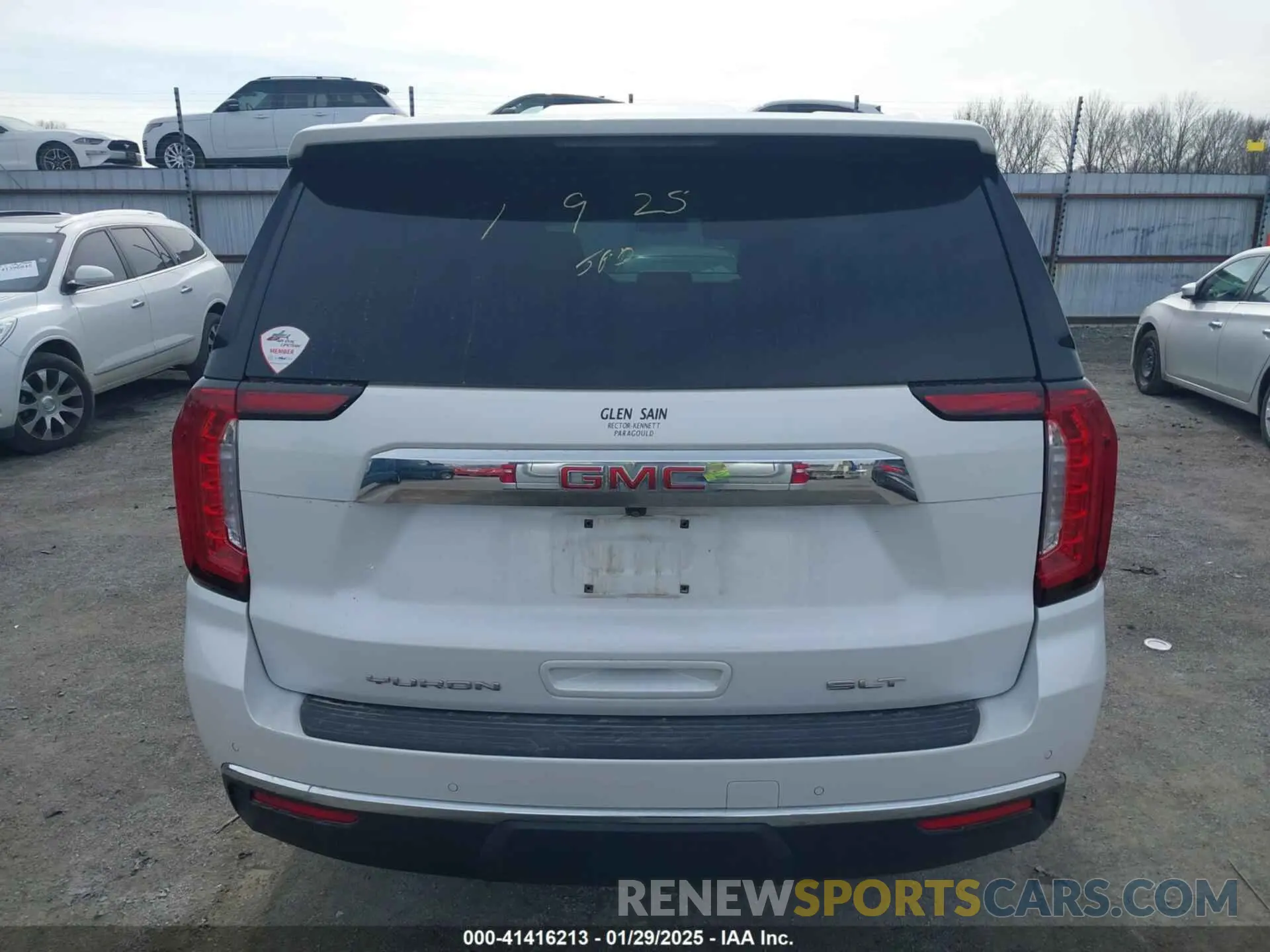16 Photograph of a damaged car 1GKS2BKD9PR366662 GMC YUKON 2023