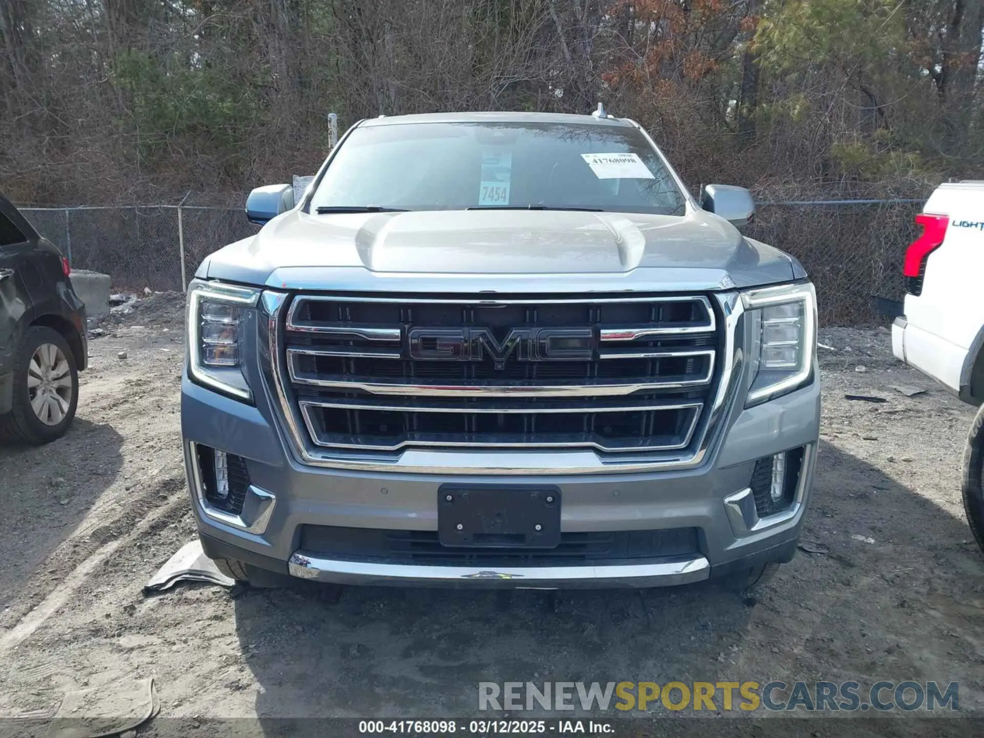 12 Фотография поврежденного автомобиля 1GKS2BKT9PR367155 GMC YUKON 2023