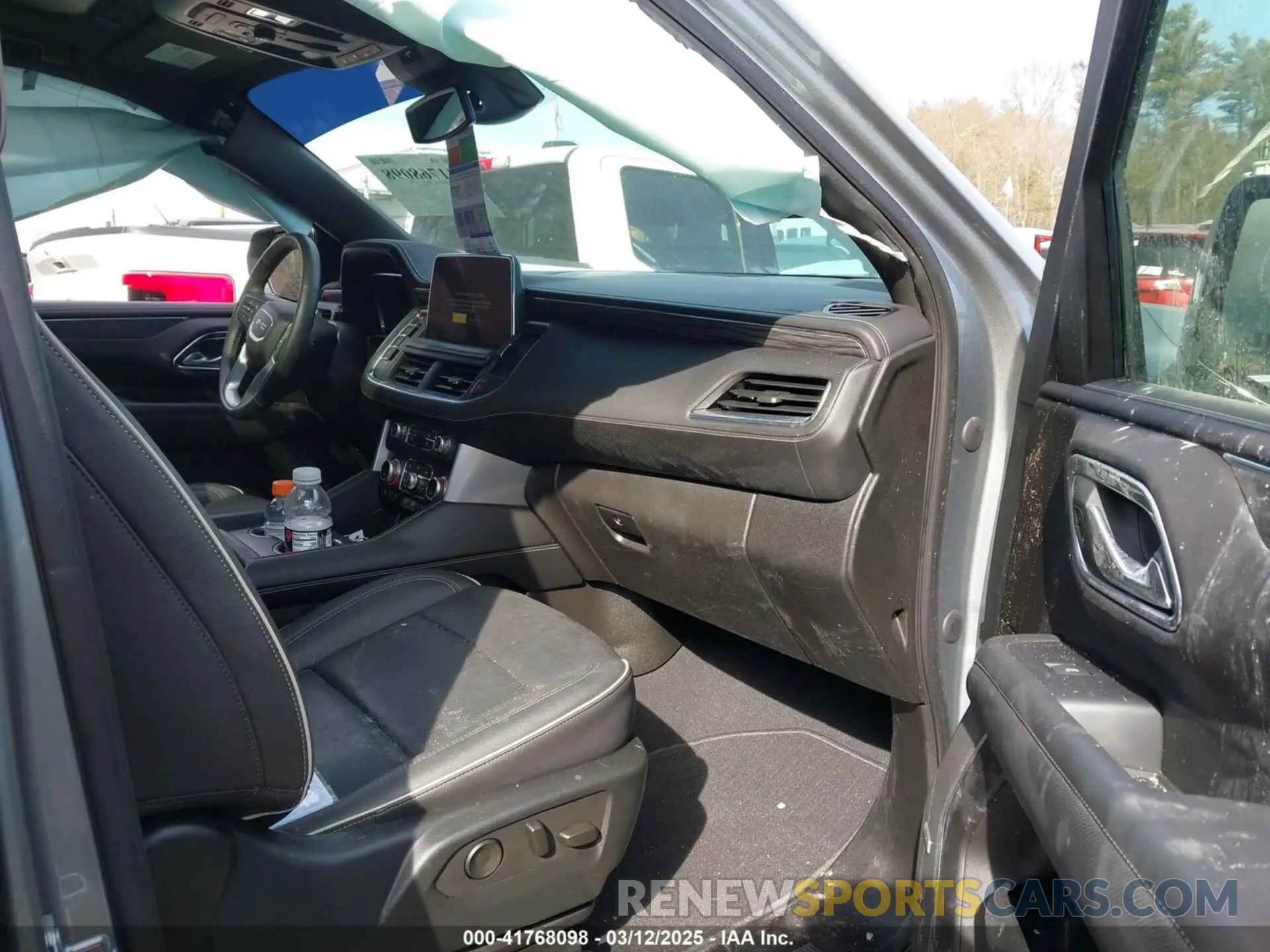 5 Фотография поврежденного автомобиля 1GKS2BKT9PR367155 GMC YUKON 2023
