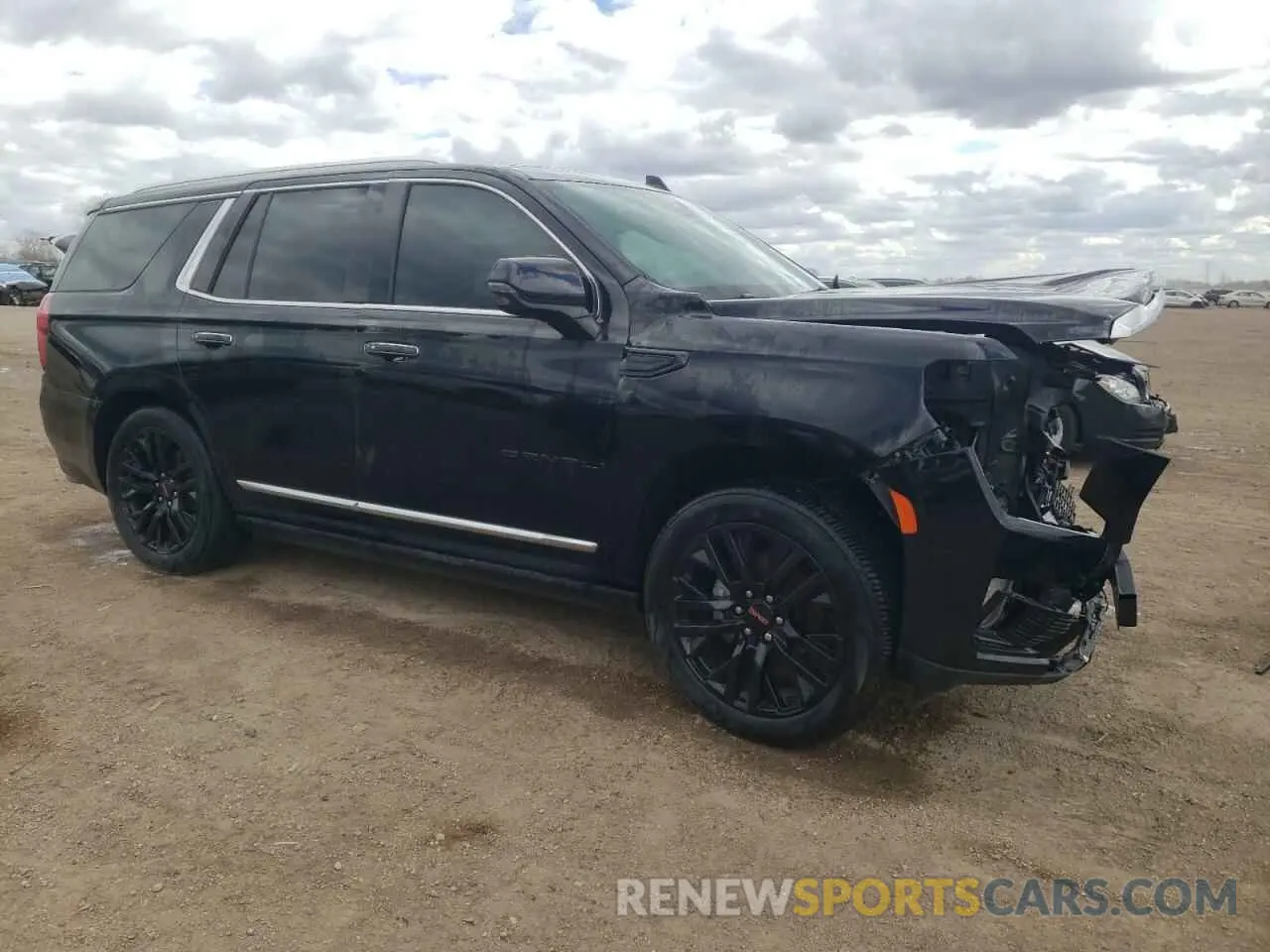 4 Photograph of a damaged car 1GKS2DKL1PR467472 GMC YUKON 2023
