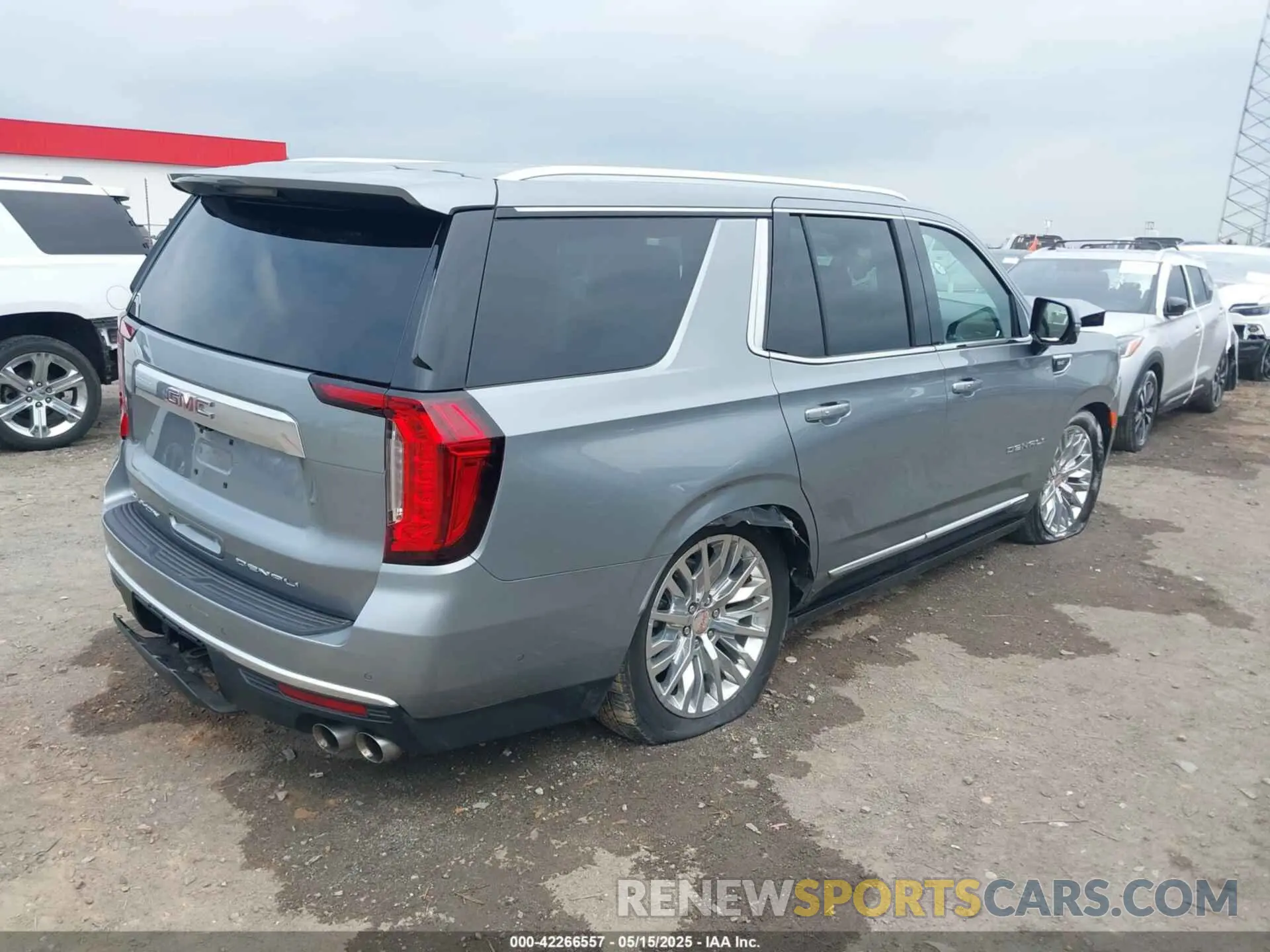 4 Photograph of a damaged car 1GKS2DKL2PR516372 GMC YUKON 2023