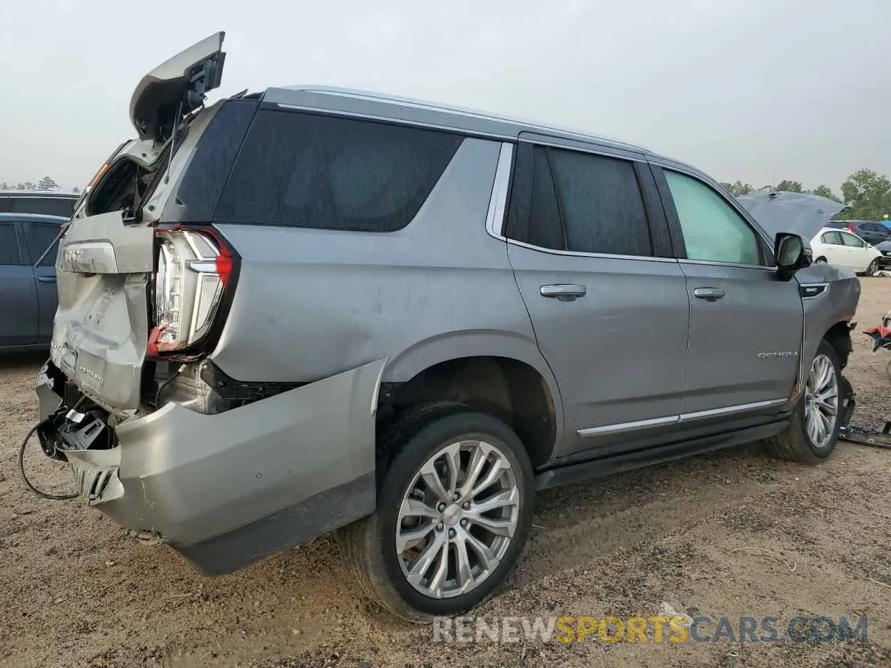 3 Photograph of a damaged car 1GKS2DKL7PR438879 GMC YUKON 2023