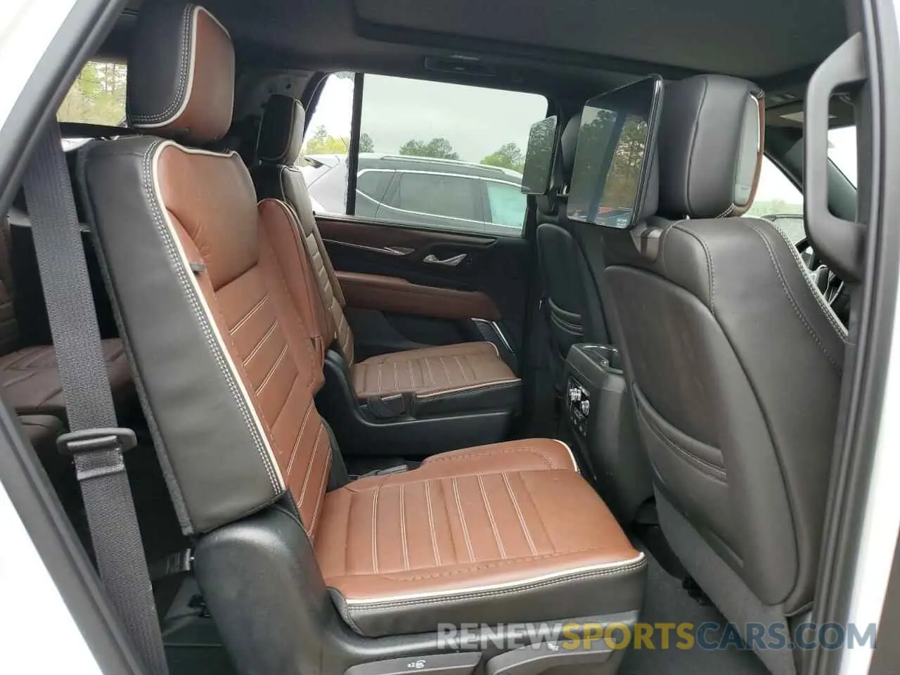 11 Фотография поврежденного автомобиля 1GKS2EKL5PR240503 GMC YUKON 2023