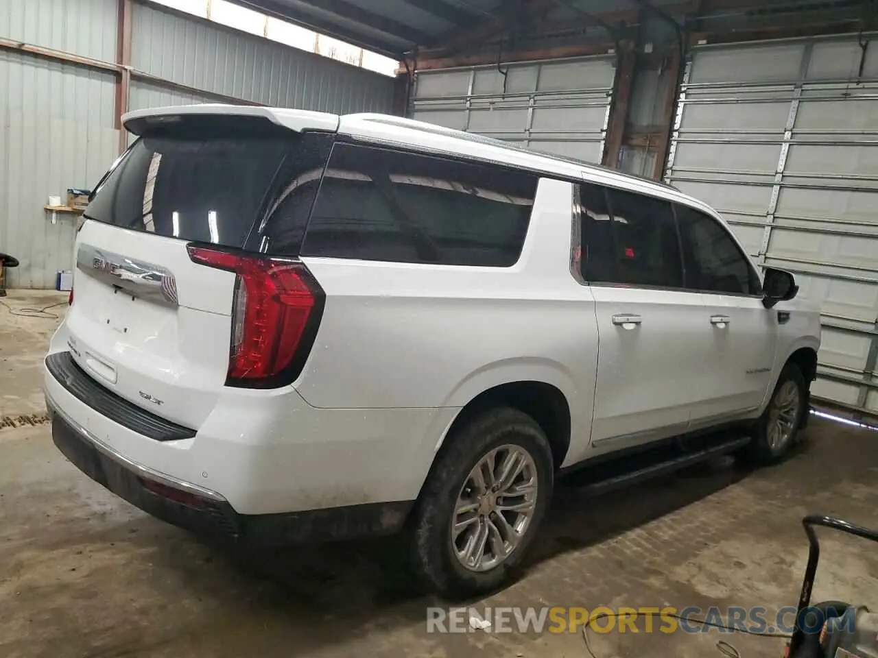 3 Photograph of a damaged car 1GKS2GKD7PR114941 GMC YUKON 2023
