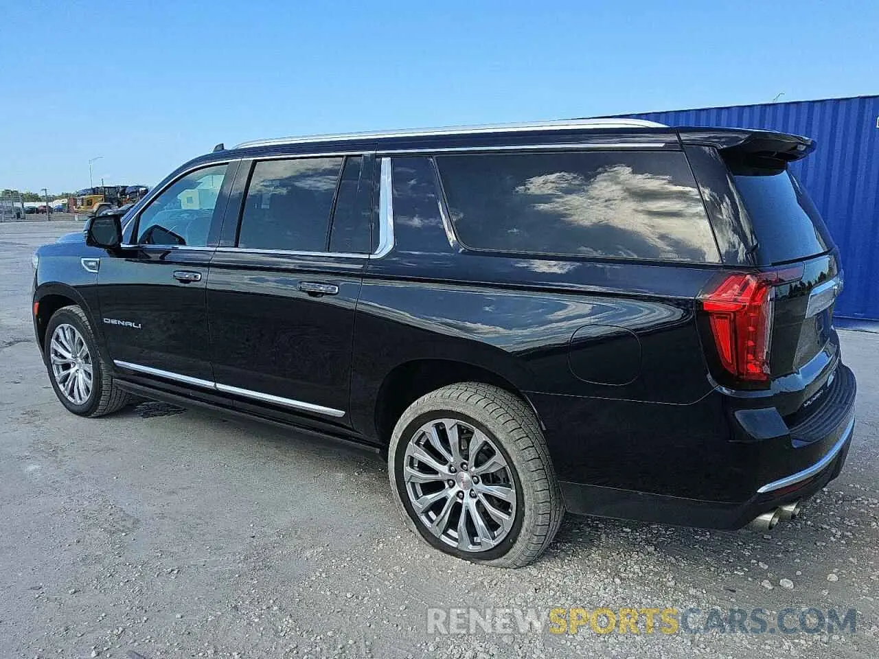 2 Фотография поврежденного автомобиля 1GKS2JKL6PR326072 GMC YUKON 2023