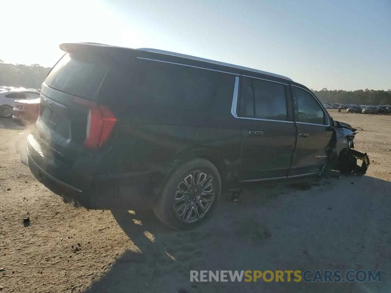 3 Фотография поврежденного автомобиля 1GKS2KKLXPR134840 GMC YUKON 2023