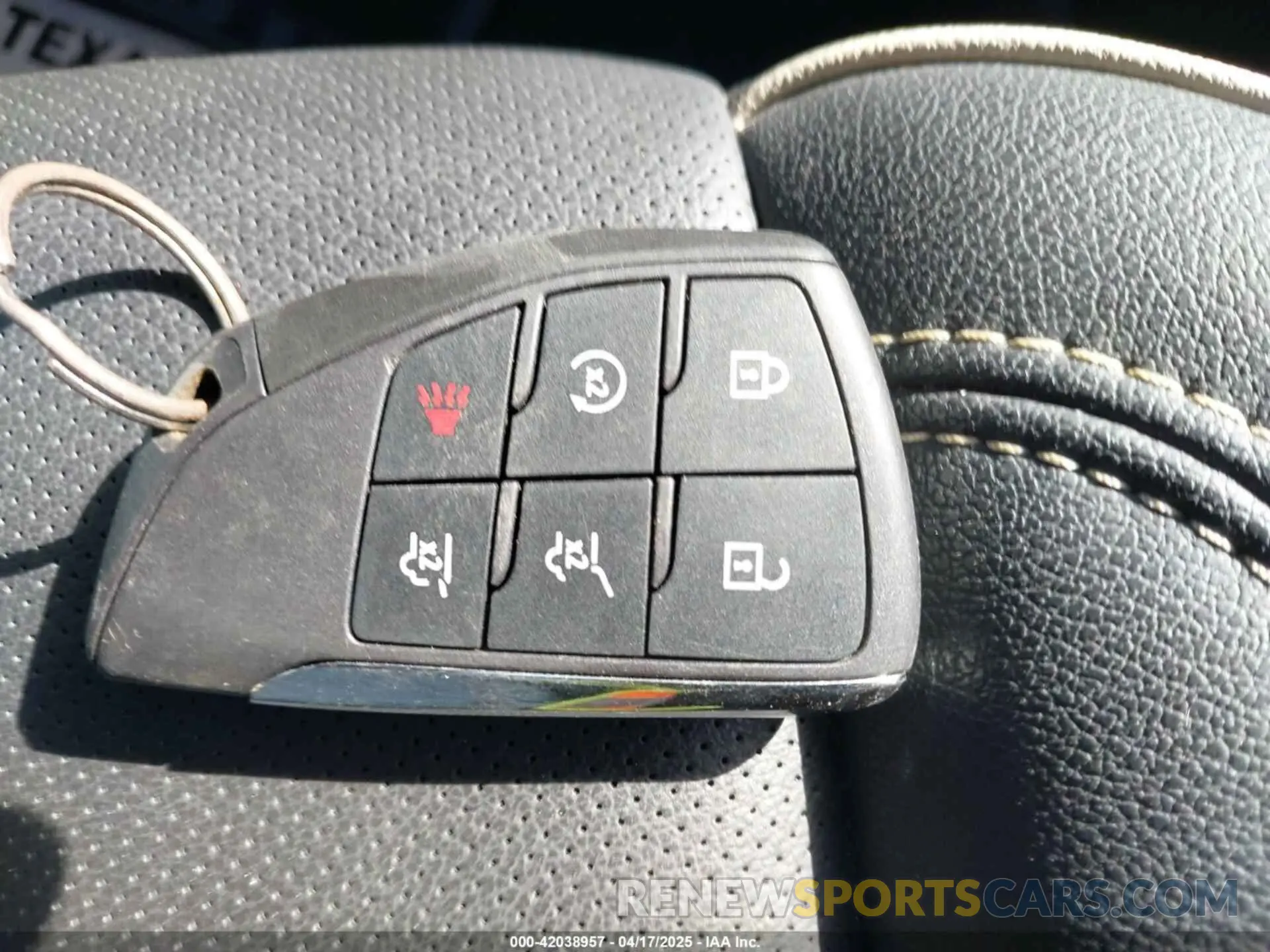 11 Фотография поврежденного автомобиля 1GKS1BKD4RR225875 GMC YUKON 2024