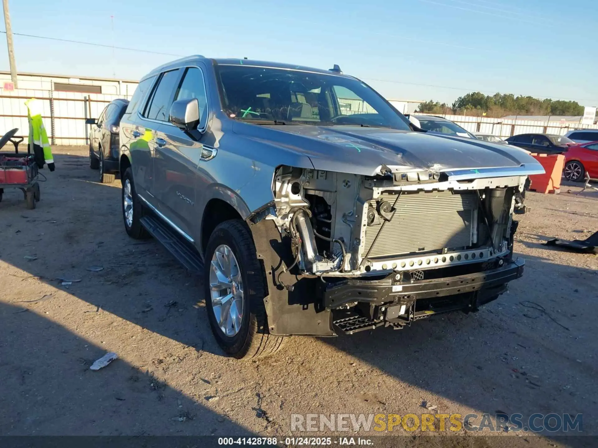 1 Photograph of a damaged car 1GKS1BKD5RR174208 GMC YUKON 2024