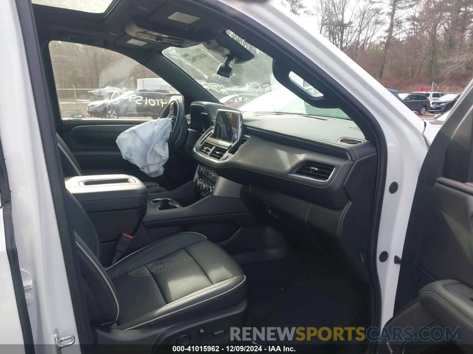 5 Фотография поврежденного автомобиля 1GKS2BKD4RR312432 GMC YUKON 2024