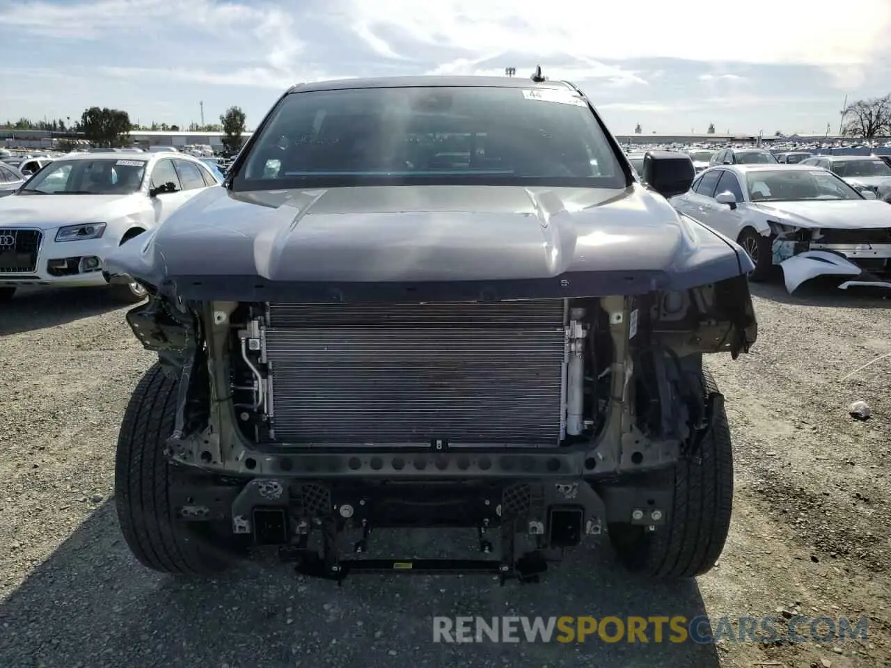 5 Фотография поврежденного автомобиля 1GKS2BKD8RR272274 GMC YUKON 2024
