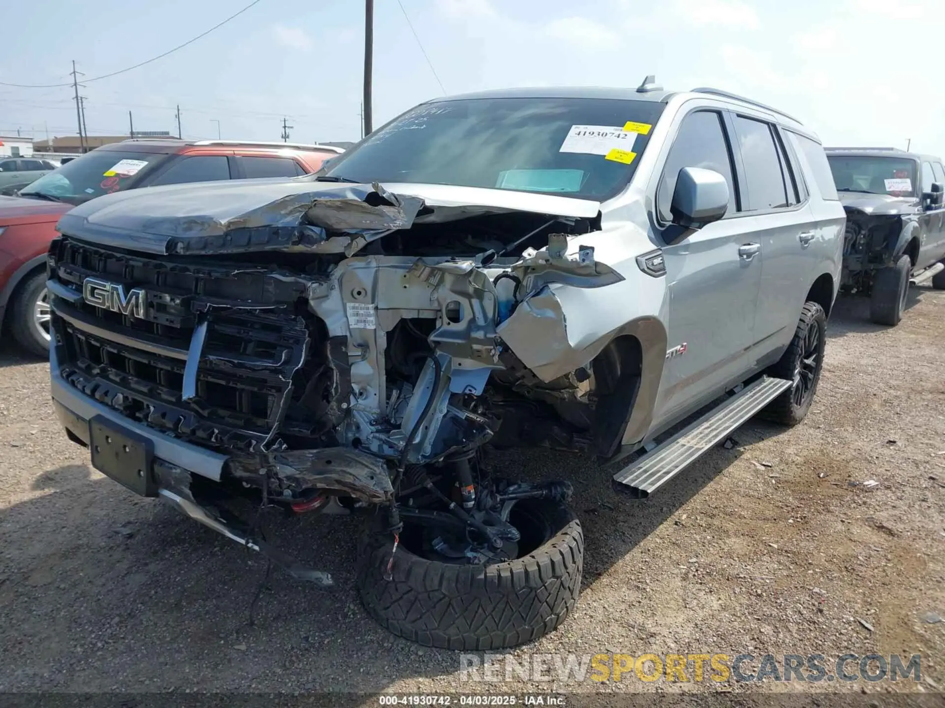 2 Фотография поврежденного автомобиля 1GKS2CKD9RR415593 GMC YUKON 2024