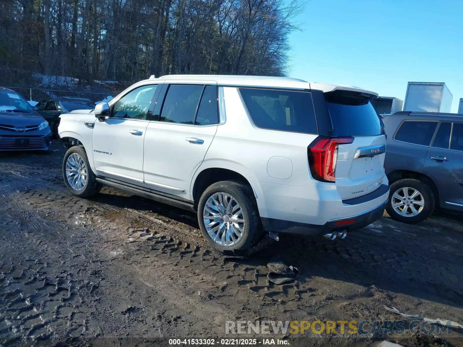 3 Фотография поврежденного автомобиля 1GKS2DKL2RR285492 GMC YUKON 2024