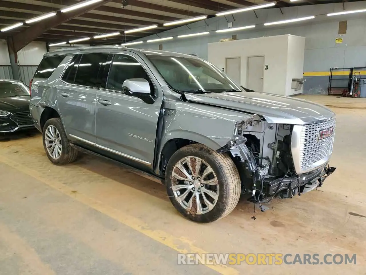4 Фотография поврежденного автомобиля 1GKS2DKT1RR153503 GMC YUKON 2024