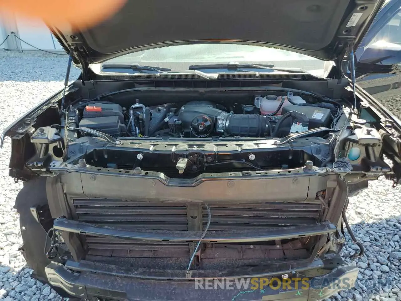 12 Фотография поврежденного автомобиля 1GKS2EKL2RR157873 GMC YUKON 2024