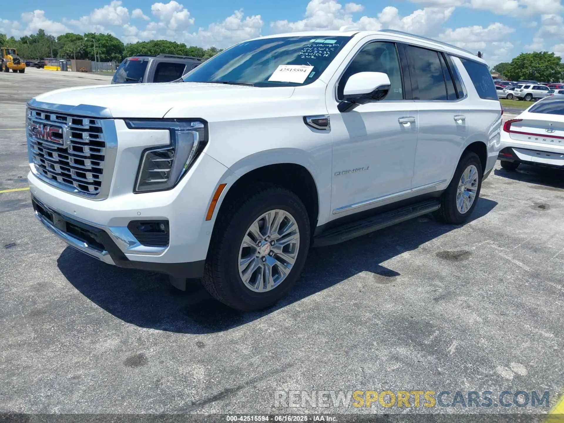 2 Фотография поврежденного автомобиля 1GKS1DRL7SR193339 GMC YUKON 2025