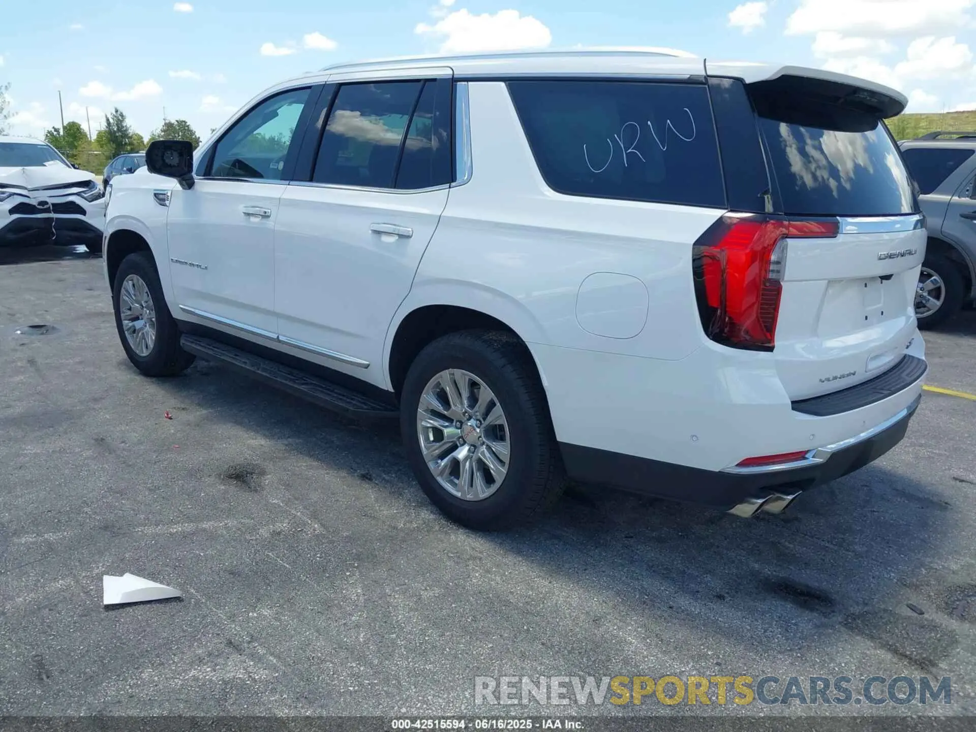 3 Фотография поврежденного автомобиля 1GKS1DRL7SR193339 GMC YUKON 2025