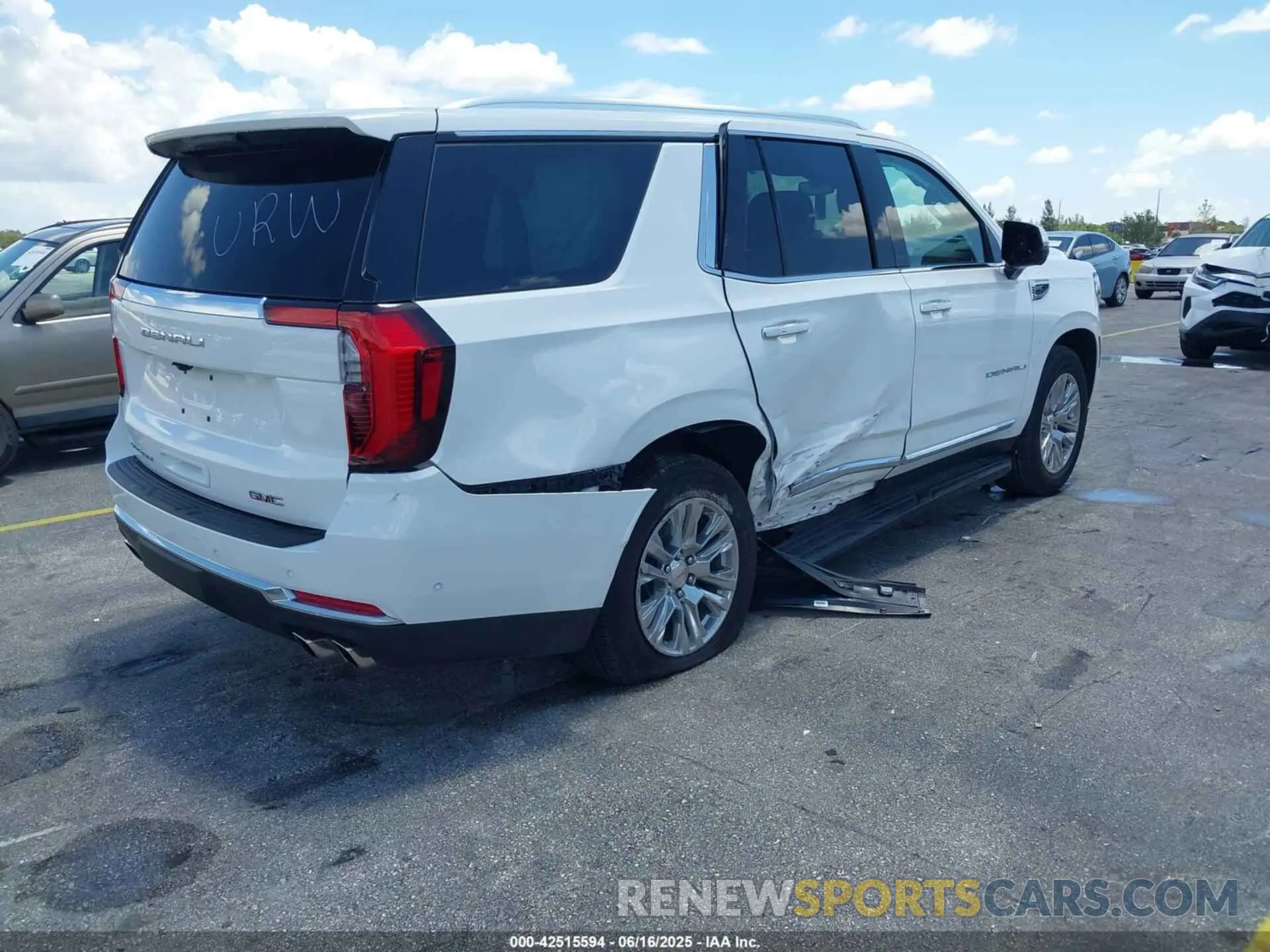 4 Фотография поврежденного автомобиля 1GKS1DRL7SR193339 GMC YUKON 2025