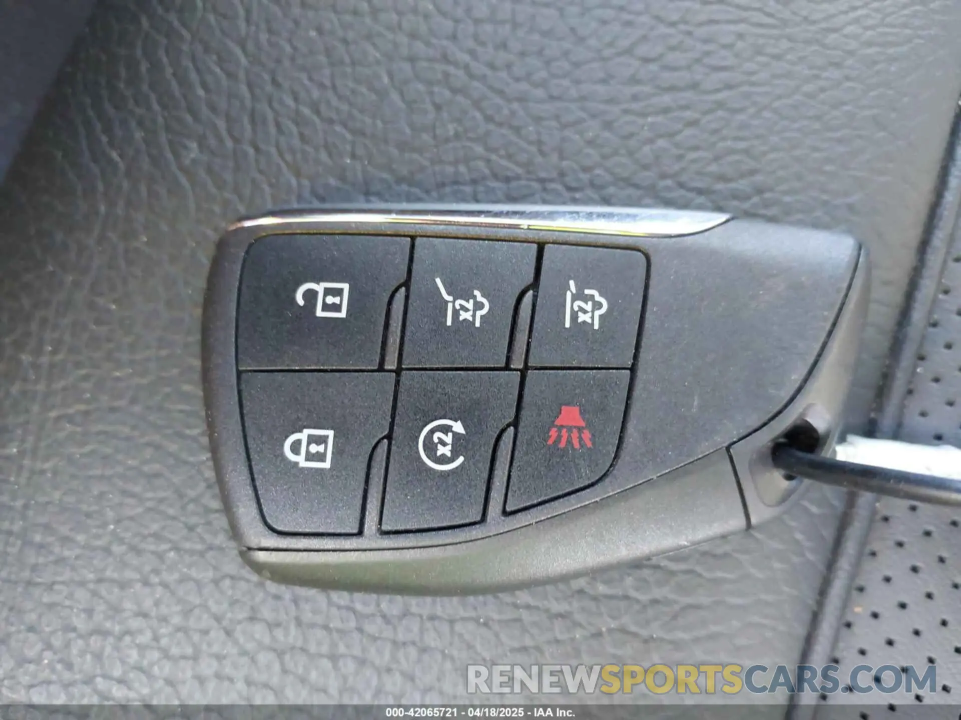 11 Фотография поврежденного автомобиля 1GKS1DRL9SR193603 GMC YUKON 2025
