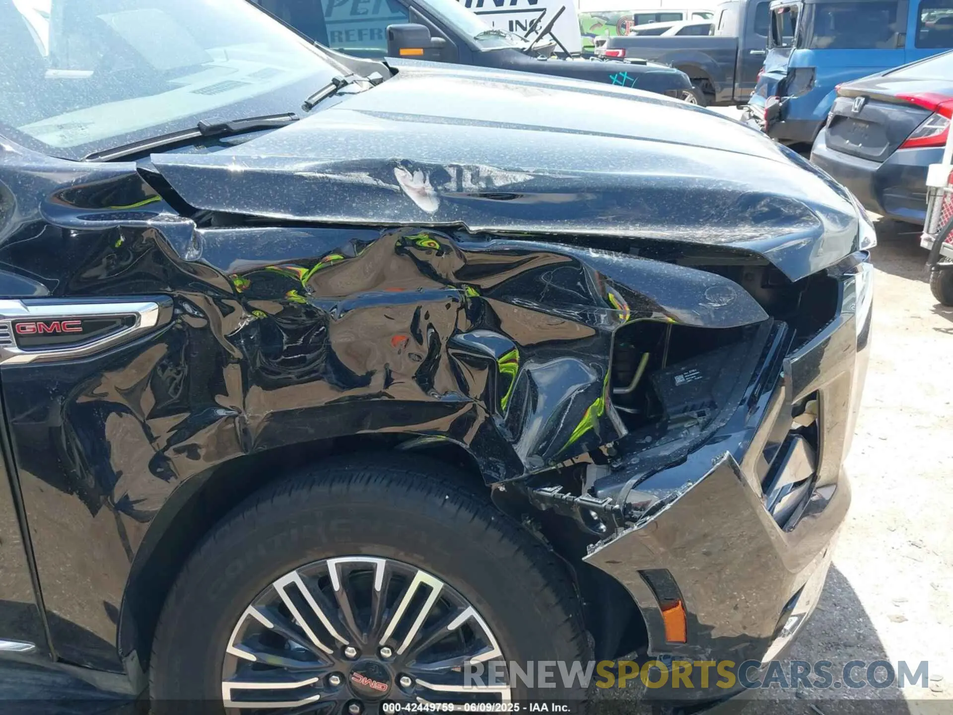 6 Photograph of a damaged car 1GKS2BRD0SR248658 GMC YUKON 2025