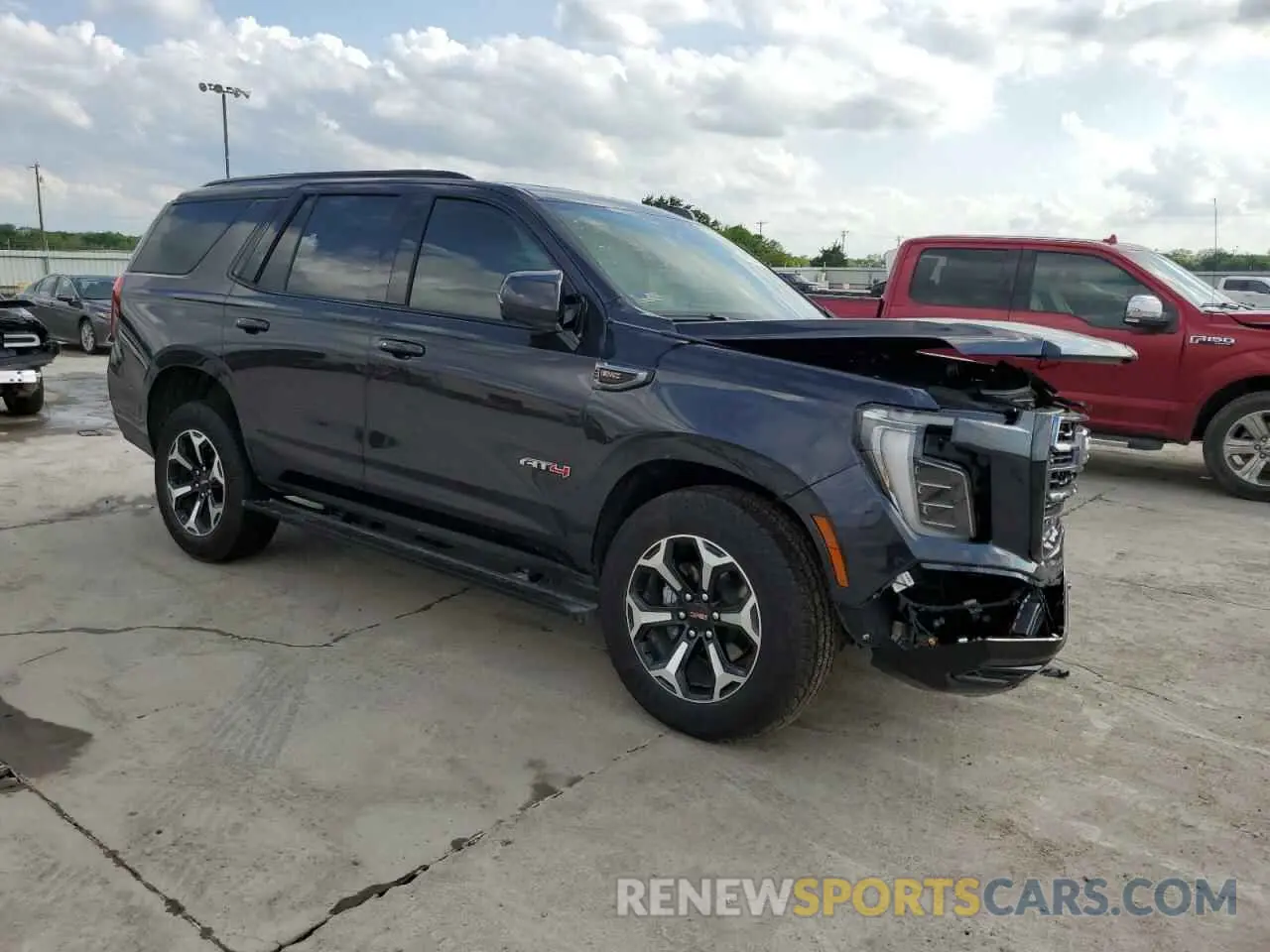4 Фотография поврежденного автомобиля 1GKS2CRD0SR142846 GMC YUKON 2025