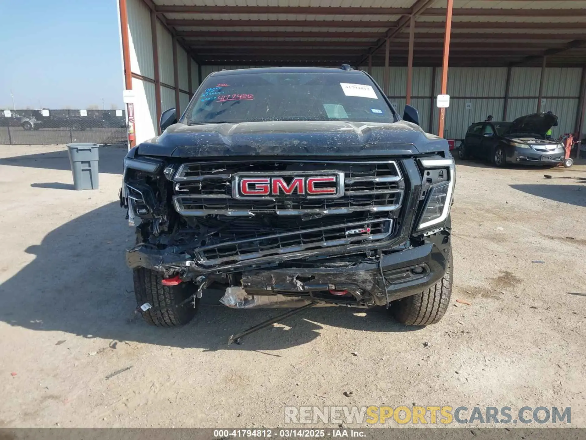 13 Photograph of a damaged car 1GKS2CRD1SR167030 GMC YUKON 2025