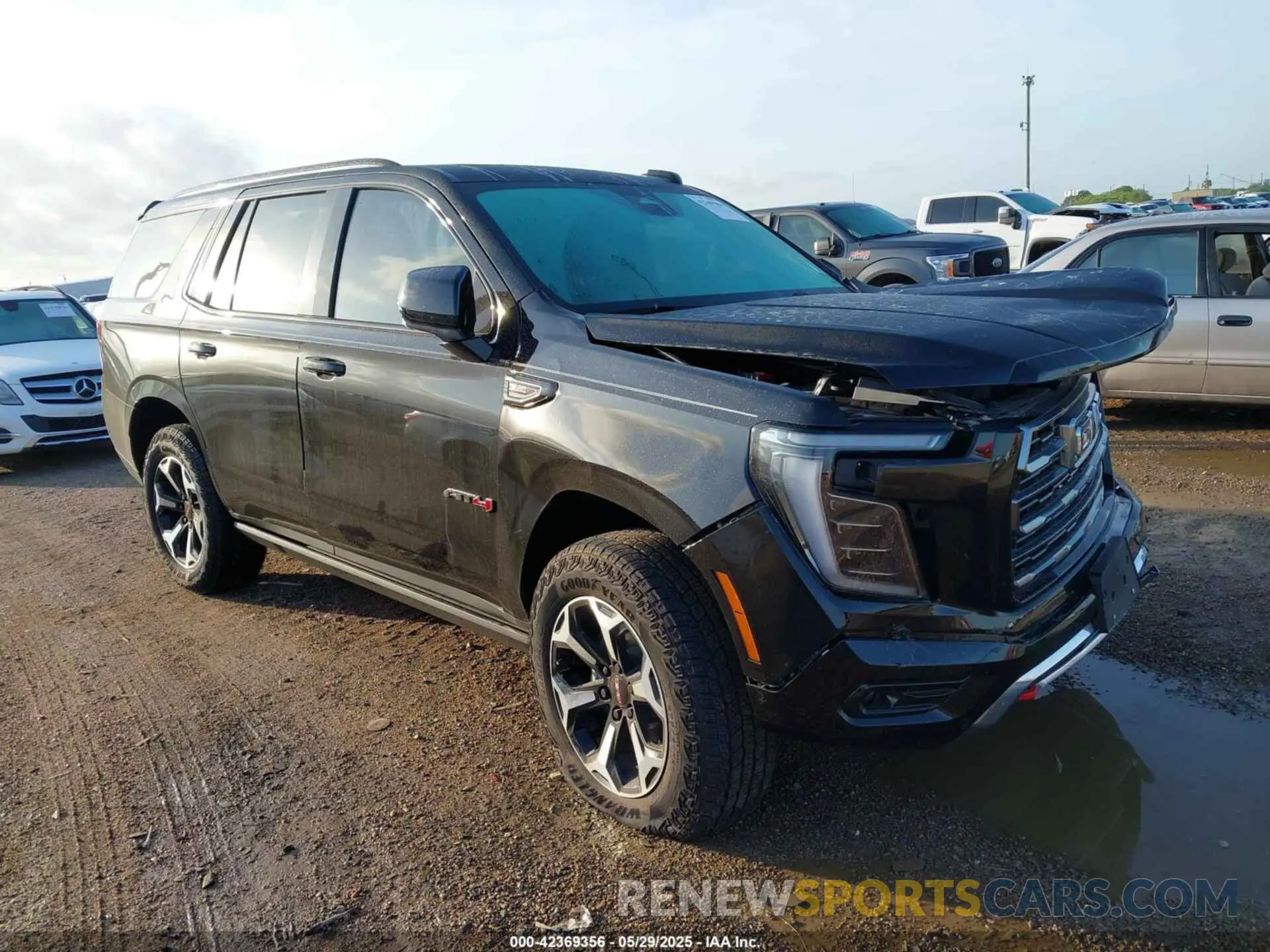 1 Фотография поврежденного автомобиля 1GKS2CRL0SR210120 GMC YUKON 2025