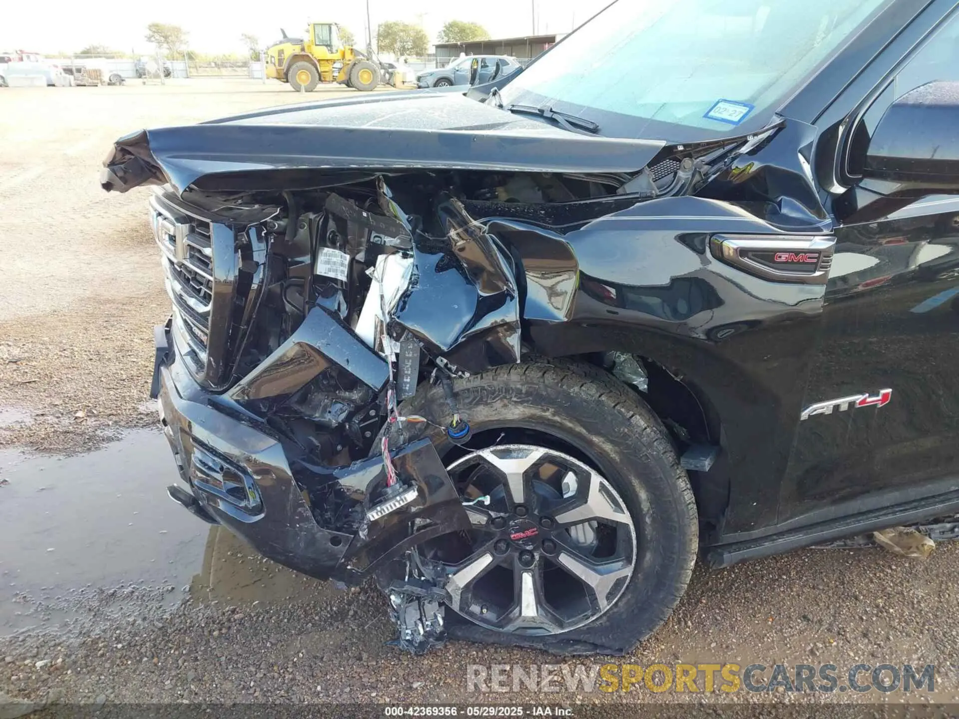 6 Фотография поврежденного автомобиля 1GKS2CRL0SR210120 GMC YUKON 2025