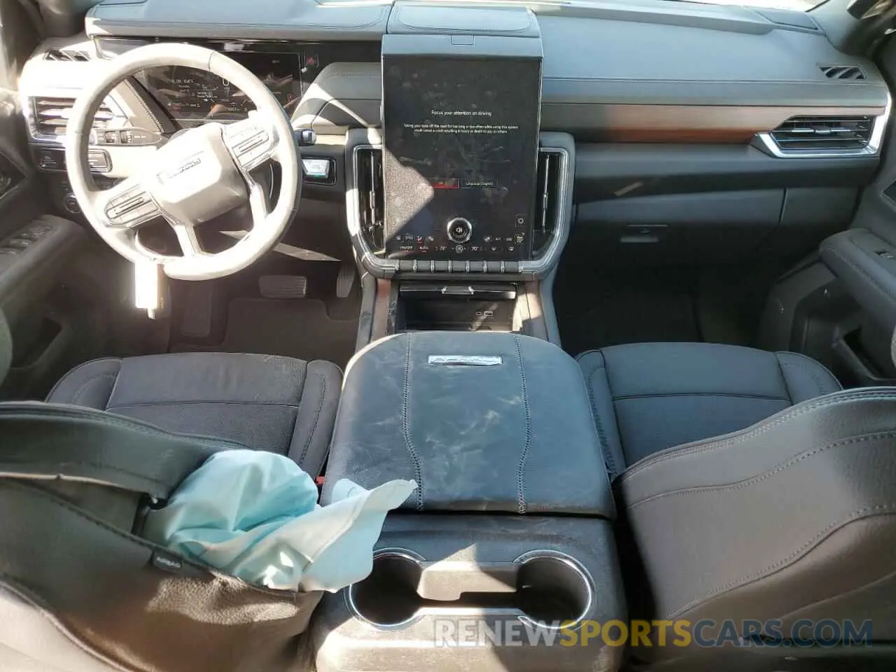 8 Photograph of a damaged car 1GKS2JRL2SR240496 GMC YUKON 2025