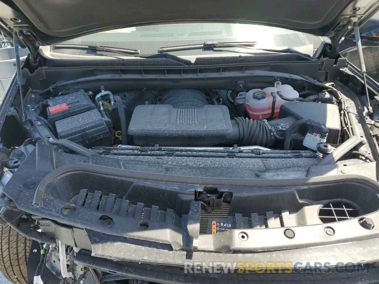 12 Фотография поврежденного автомобиля 1GKS2JRL6SR170517 GMC YUKON 2025
