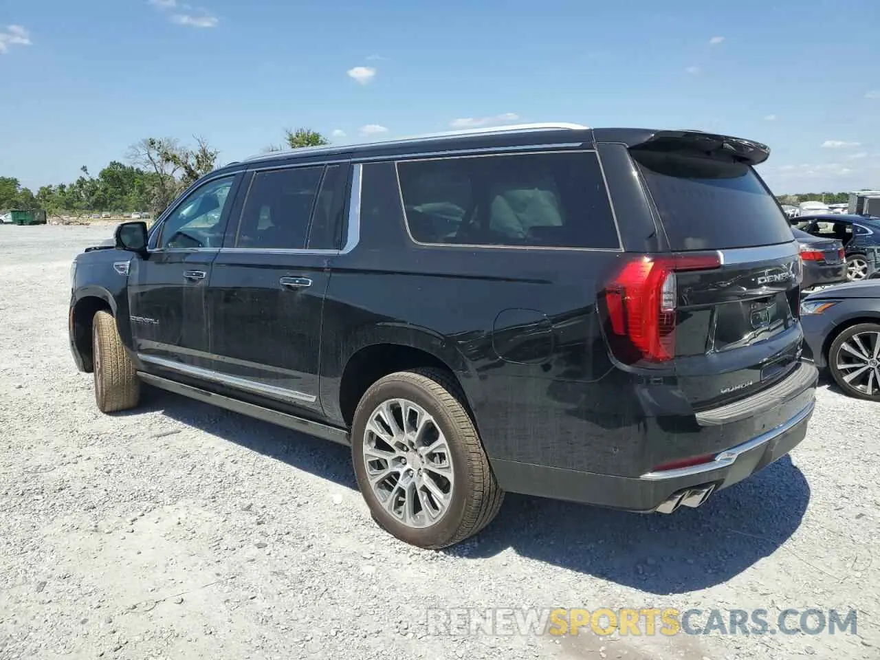 2 Фотография поврежденного автомобиля 1GKS2JRL6SR170517 GMC YUKON 2025