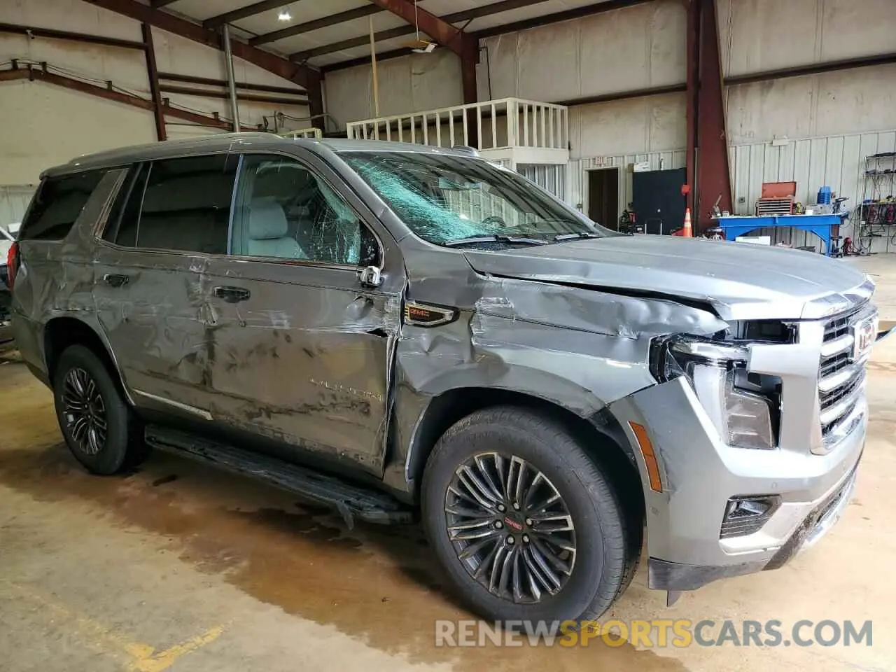 4 Photograph of a damaged car 1GKS1BRD3SR165700 GMC YUKON ELEV 2025