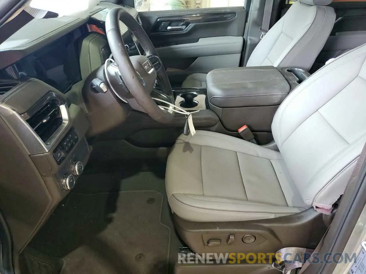 7 Photograph of a damaged car 1GKS1BRD3SR165700 GMC YUKON ELEV 2025