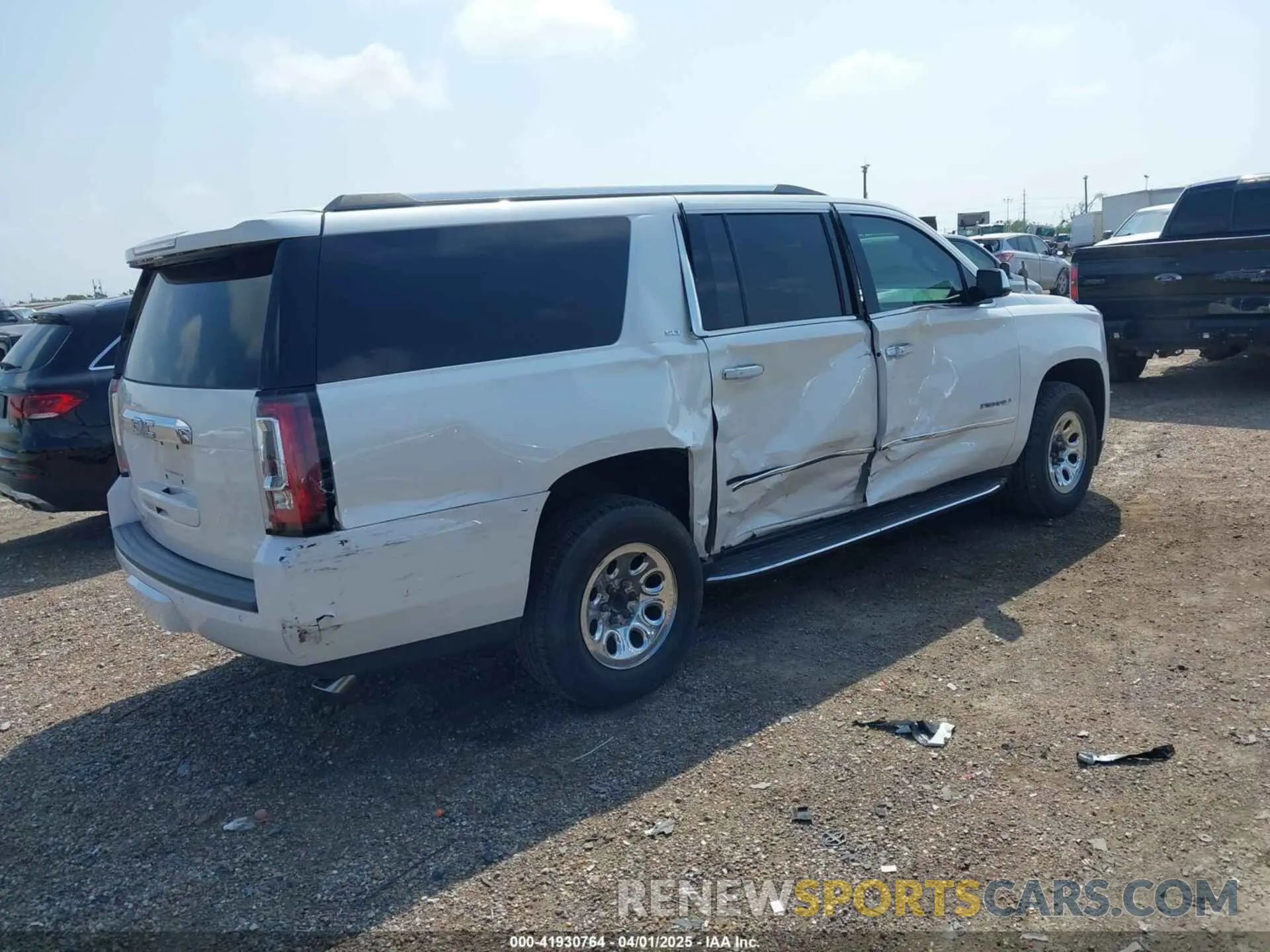 4 Фотография поврежденного автомобиля 1GKS1GKC2KR117197 GMC YUKON XL 2019