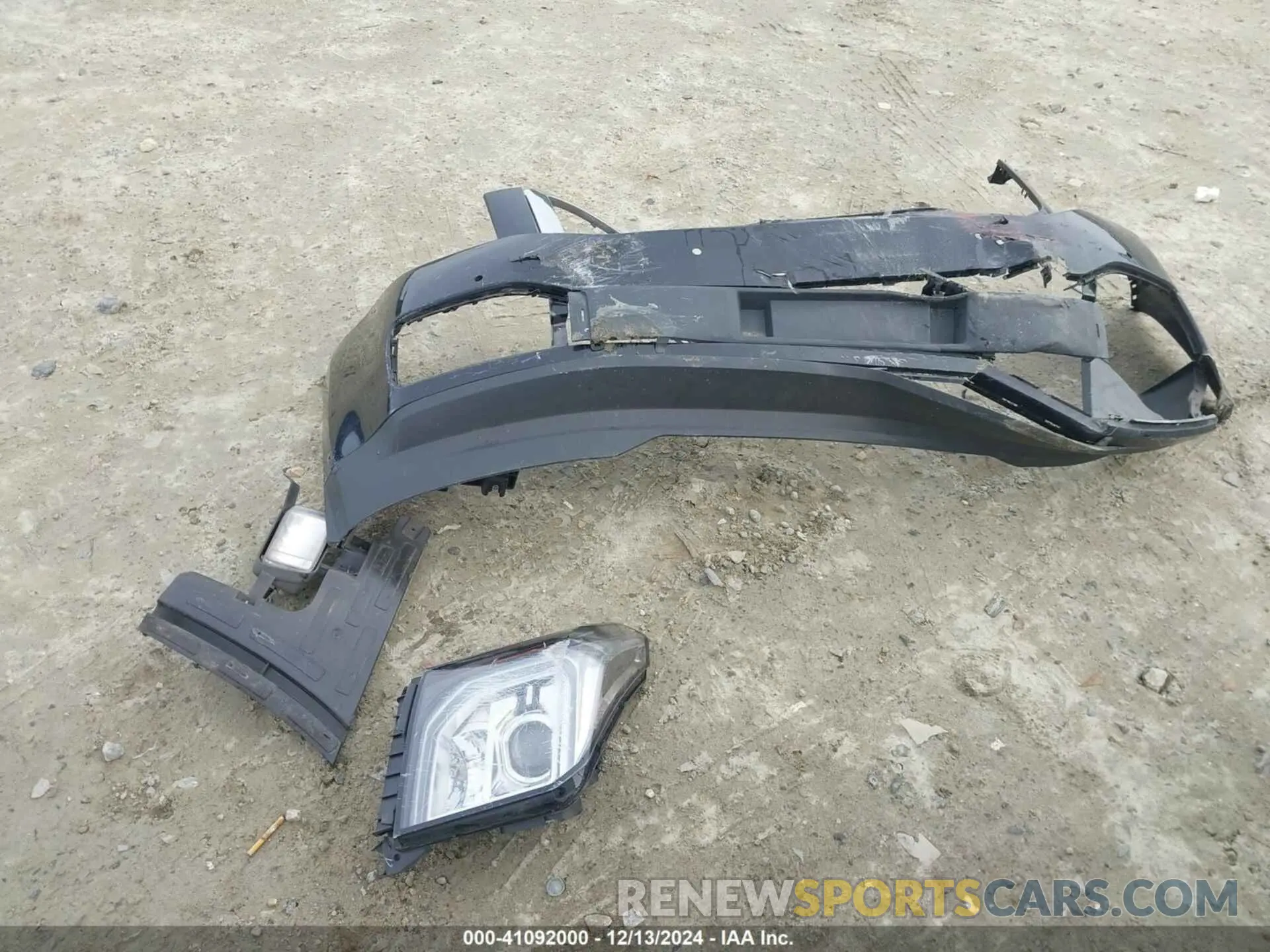 11 Photograph of a damaged car 1GKS1HKJ9KR194167 GMC YUKON XL 2019